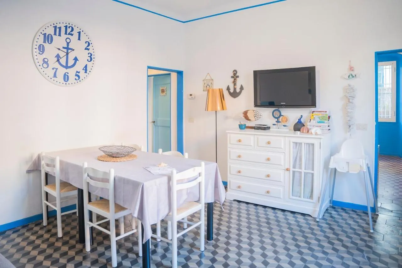 077 - Casa Fede In Centro, 500Metri Da Mare E Spiaggia セストリ・レヴァンテ 0*,  イタリア